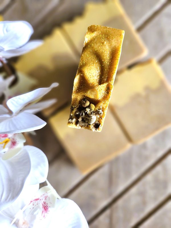 Golden Gardenia - Image 3