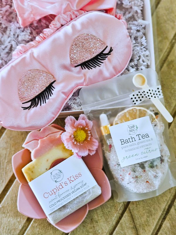 Cupid's Kiss | Spa Gift Box - Image 5