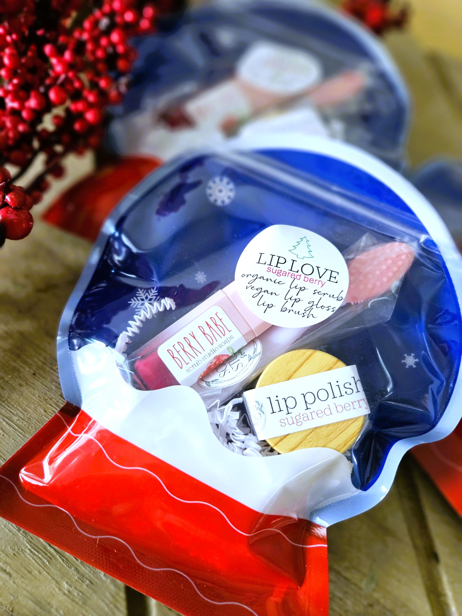 Lip Love Snow Globe - Image 3