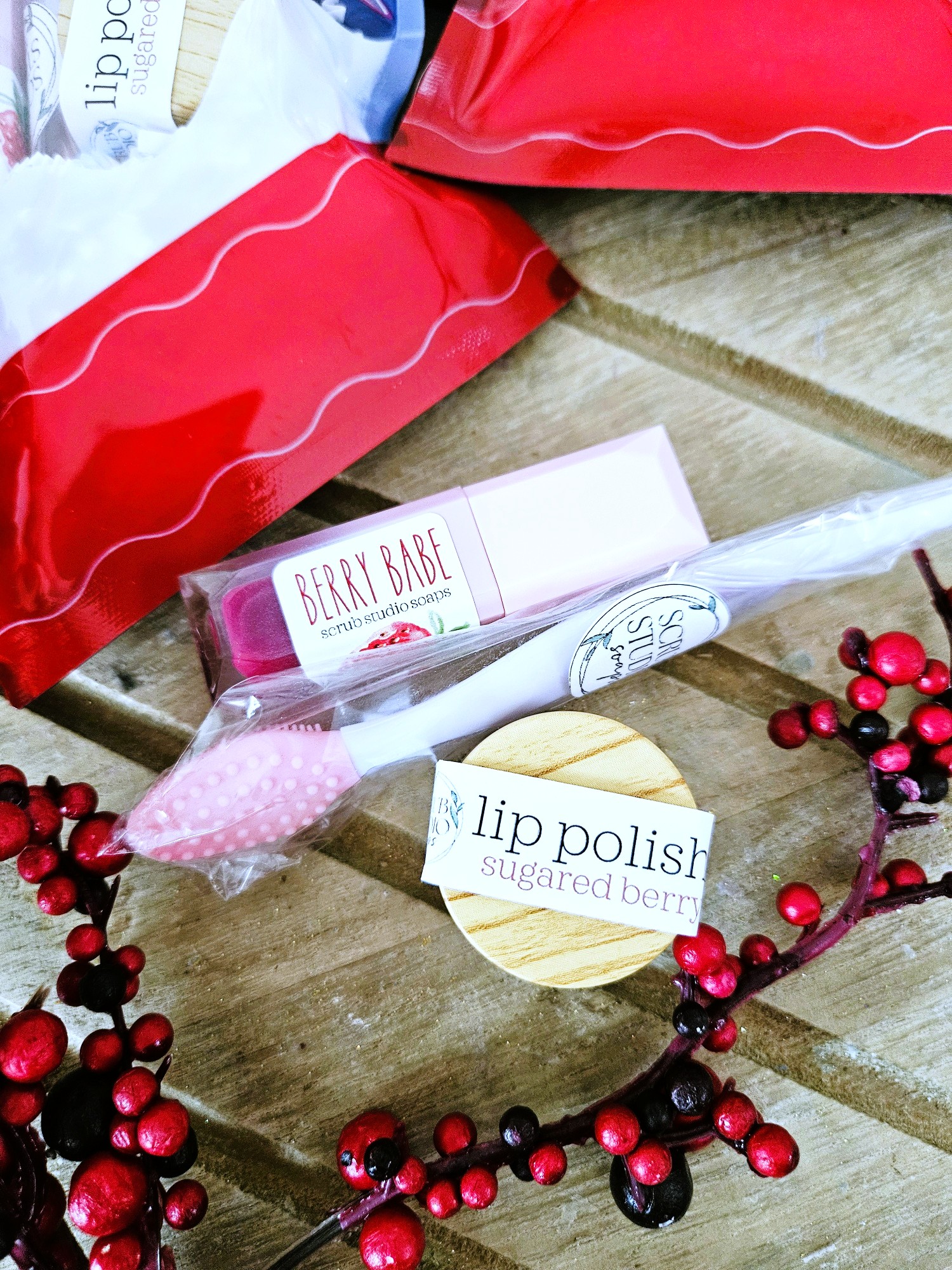 Lip Love Snow Globe - Image 2